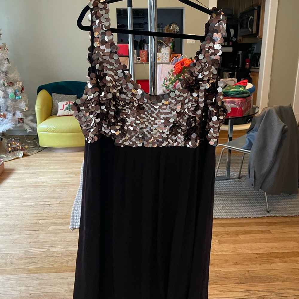 R&M Richards brown Dress with bronze Sequin Embellishments bubble hem